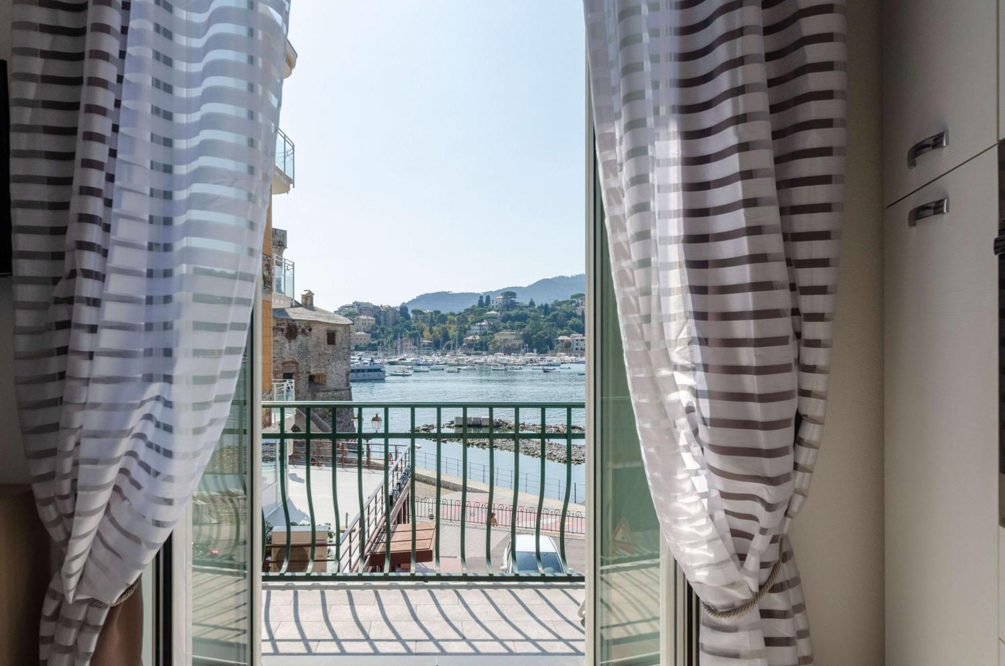 Alla Casa Rosa Al Mare- Centrale A Di Fronte Al Mare- Emozionante- Garage Privato Gratuito A 800 Mt- Aria Condizionata-Wifi Rapallo Esterno foto