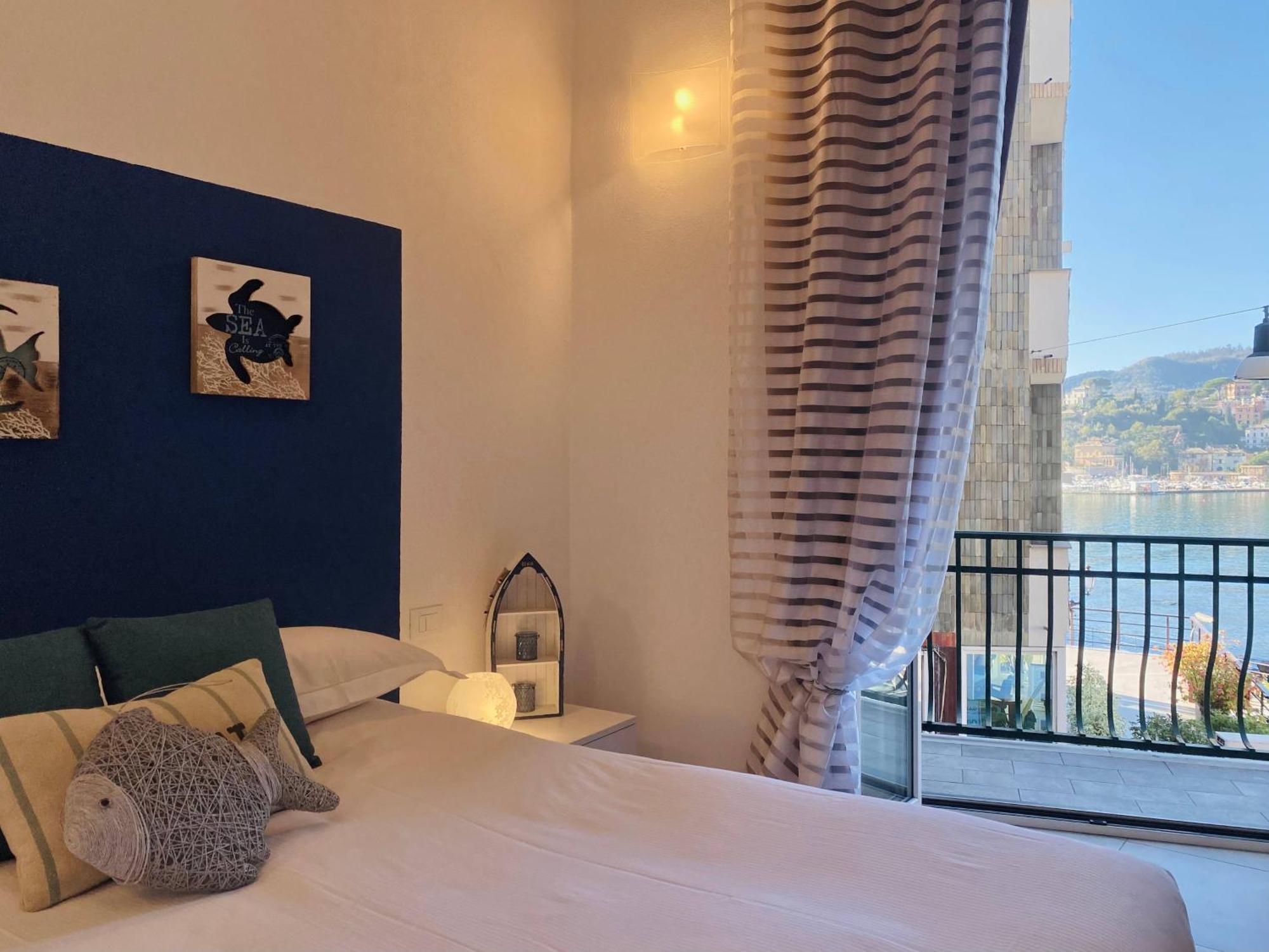 Alla Casa Rosa Al Mare- Centrale A Di Fronte Al Mare- Emozionante- Garage Privato Gratuito A 800 Mt- Aria Condizionata-Wifi Rapallo Esterno foto