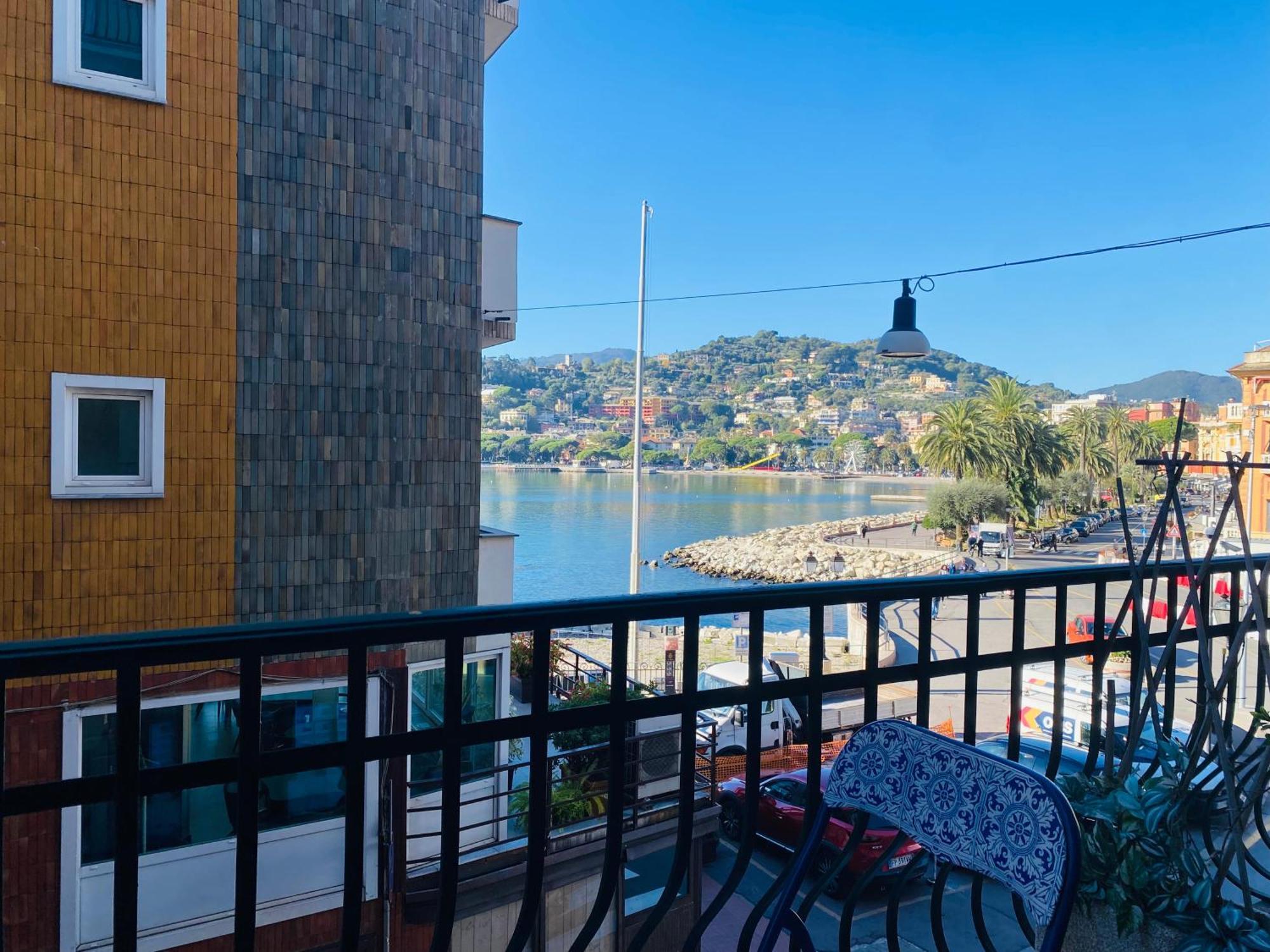 Alla Casa Rosa Al Mare- Centrale A Di Fronte Al Mare- Emozionante- Garage Privato Gratuito A 800 Mt- Aria Condizionata-Wifi Rapallo Esterno foto